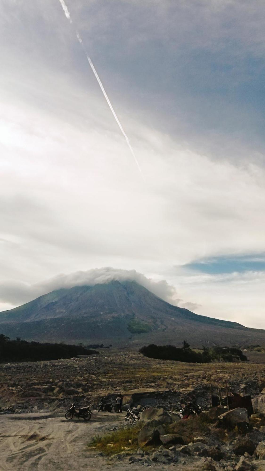 Bungalow Karo Hill Berastagi Luaran gambar